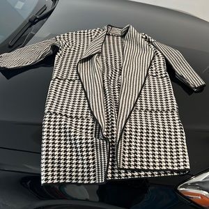 Houndstooth shacket